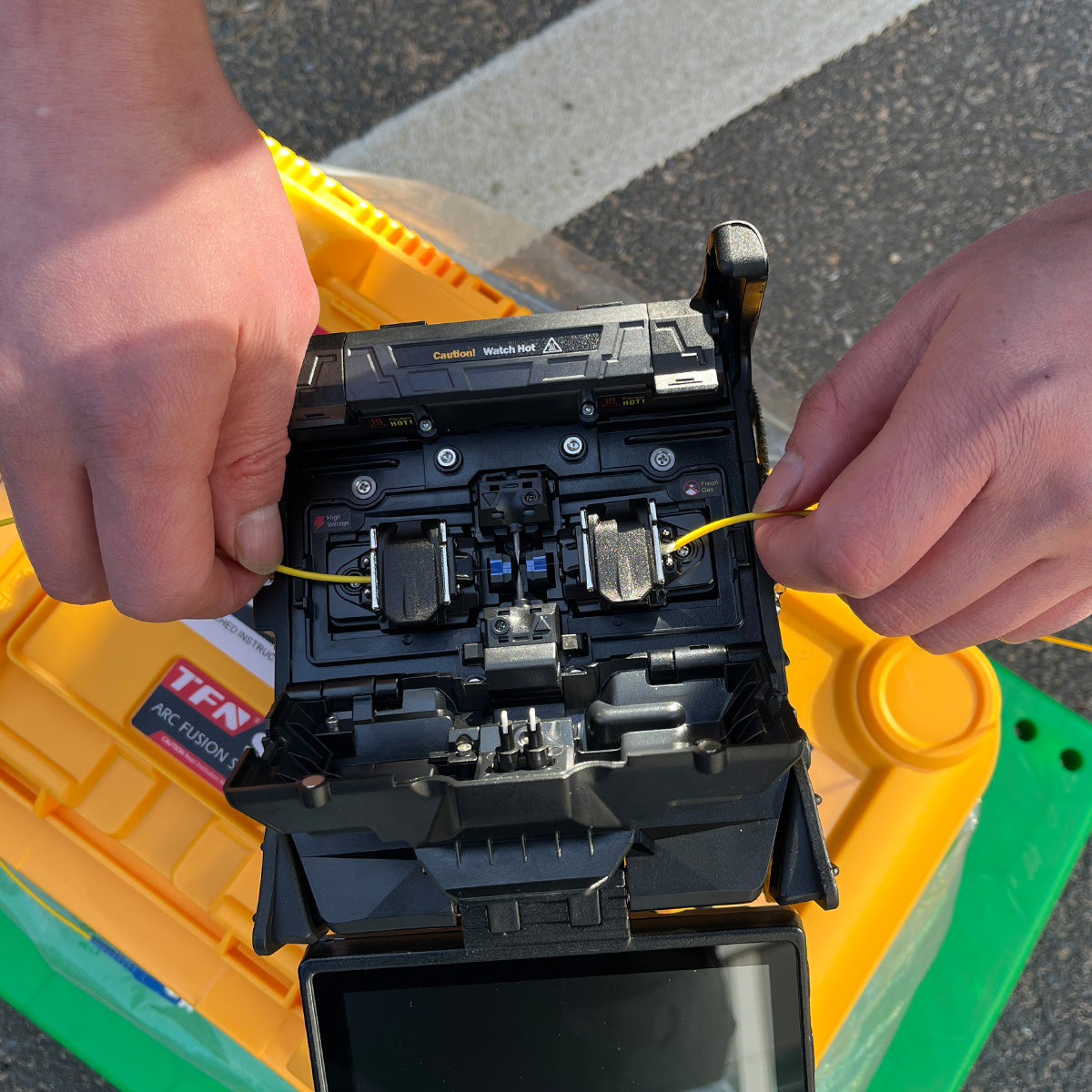 Empalmador de fibra óptica TFN S7 con seis motores